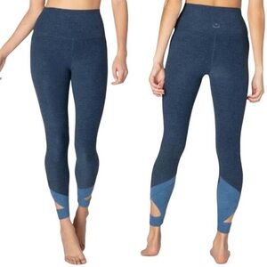 Beyond Yoga Set The Bar High Rise Midi Legging Insignia Blue Colorblock Women XS